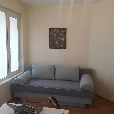 Yova Sea Apartman