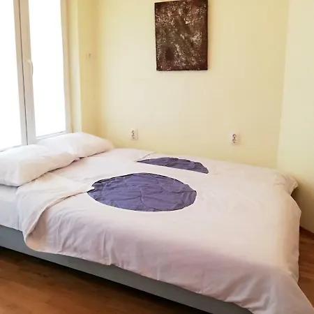 Yova Sea Apartman Burgasz